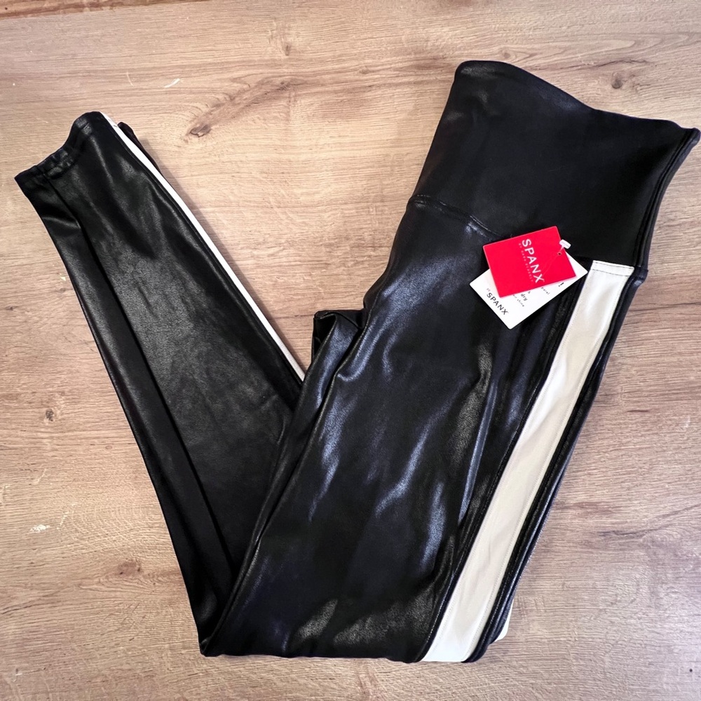 SPANX Sleek Black Leggings with White Accents